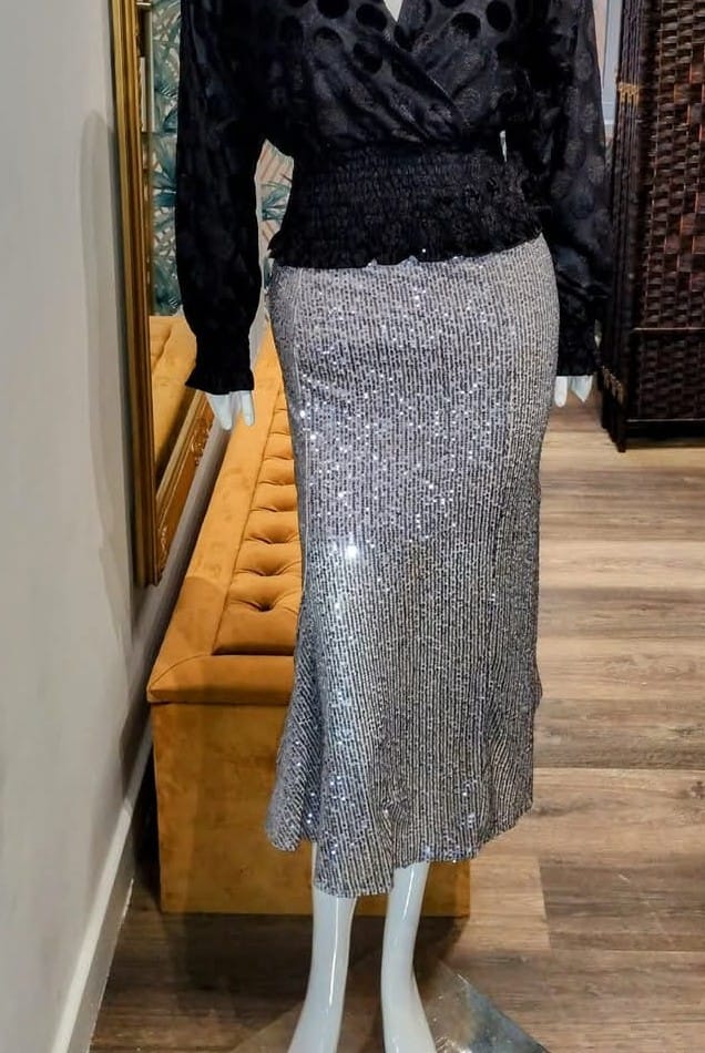 Sequin occasion skirt