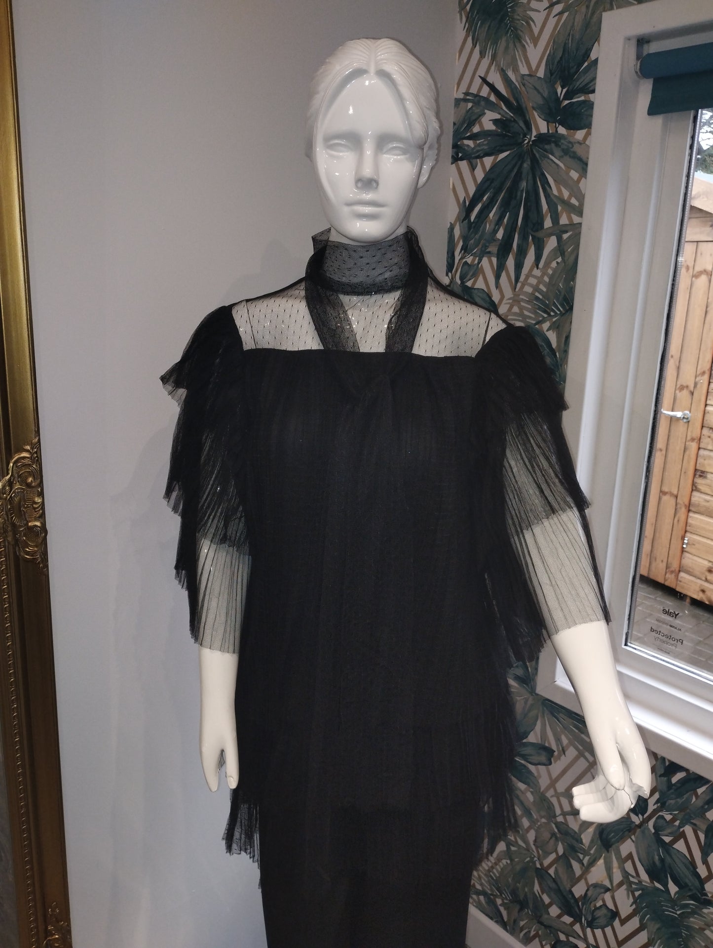 High neck lace blouse