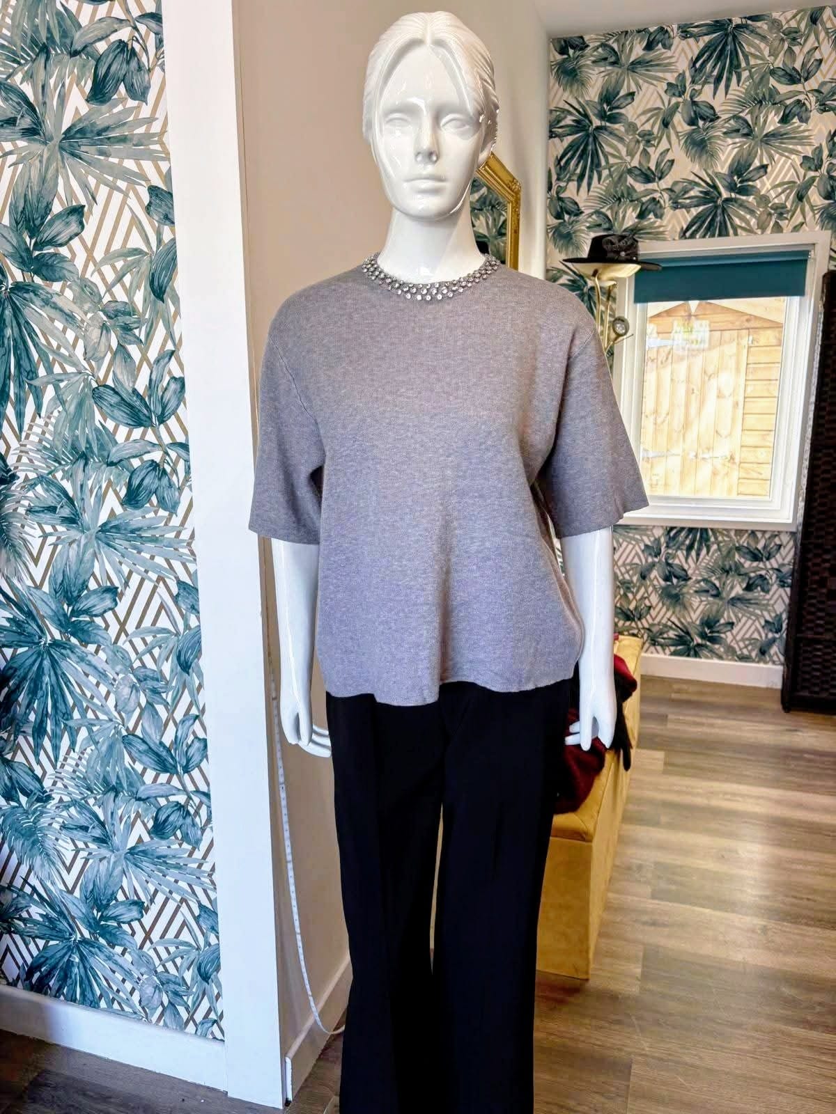 Studded neck line jumper