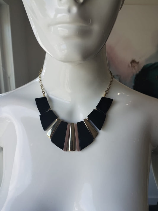 Black and Gold BEN de LISI necklace