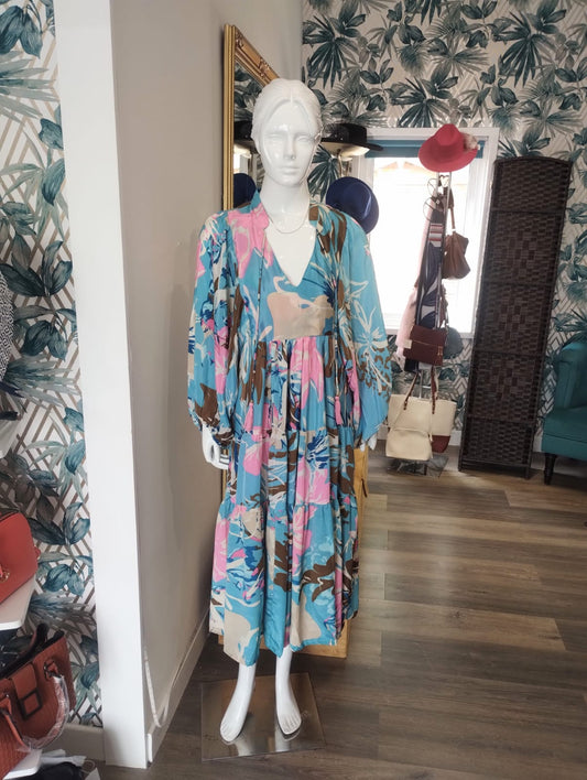 Sleeved summer dress