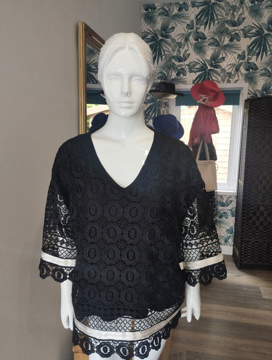 Patterned blouse