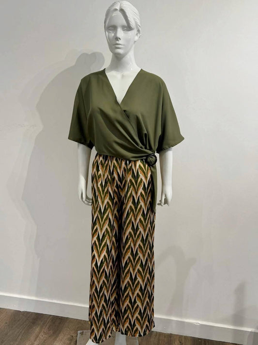 Patterned trousers