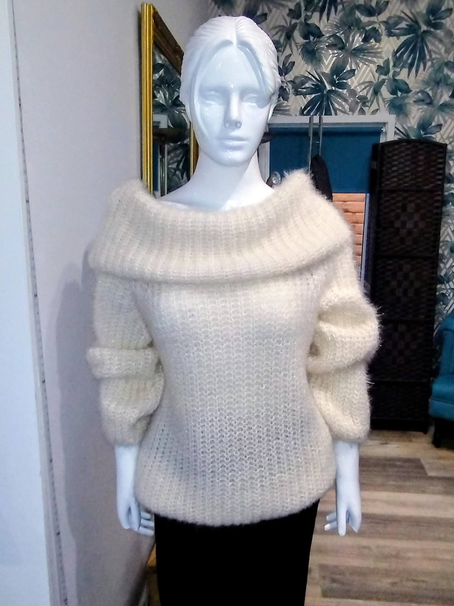 Wide neck jumper