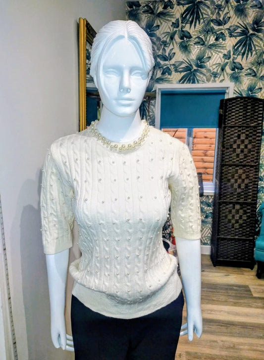 Cable knit jumper